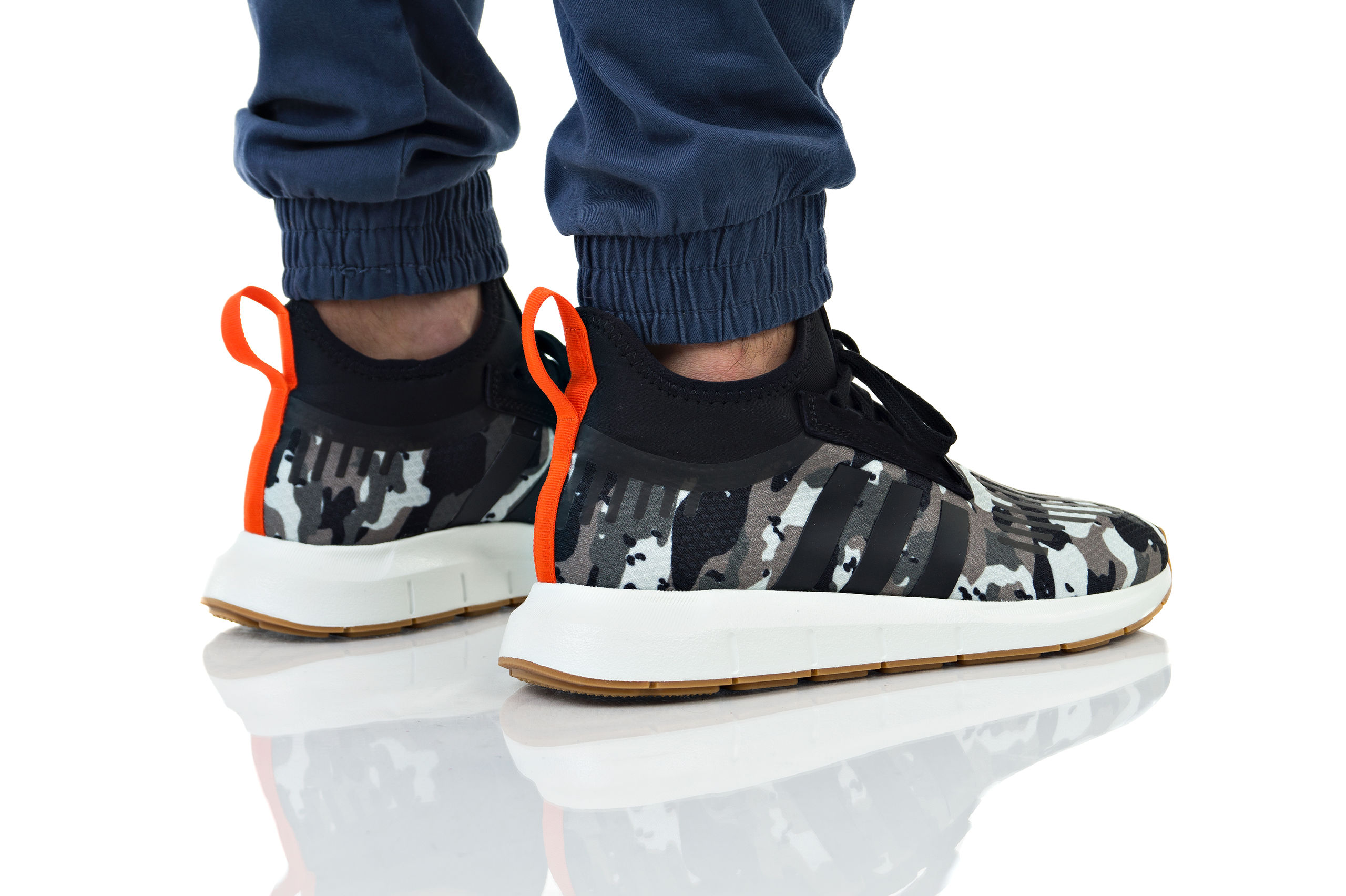 adidas swift run barrier