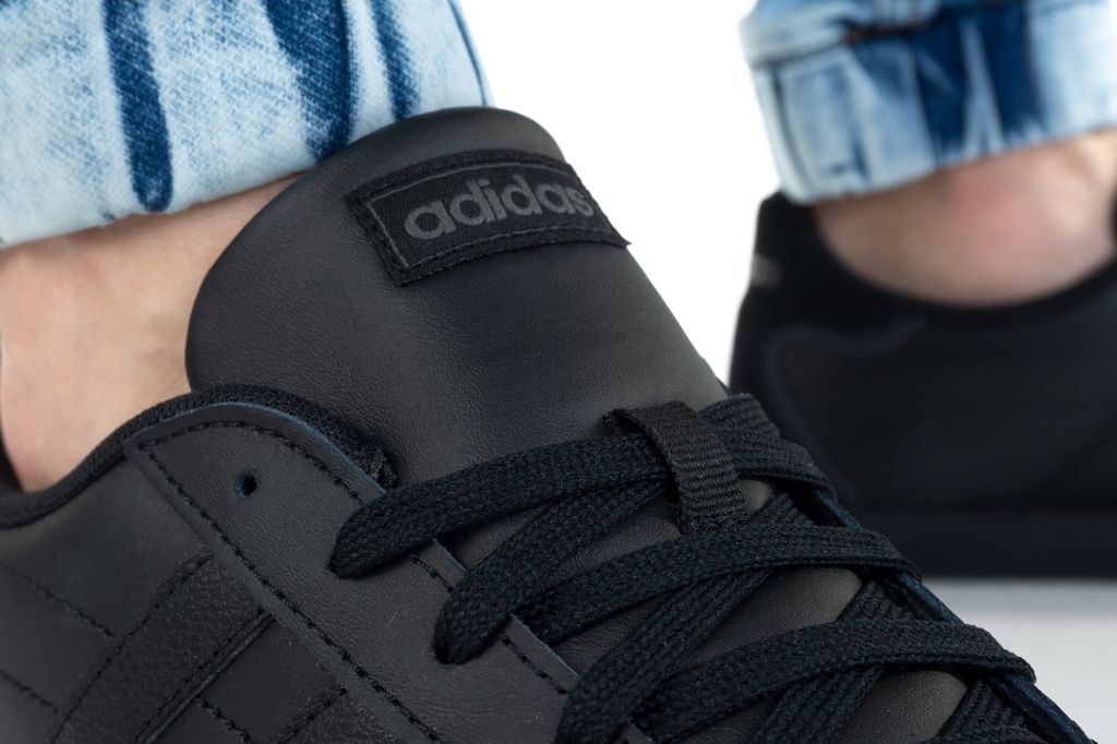 Adidas Okosu H02041 from 53,75 €