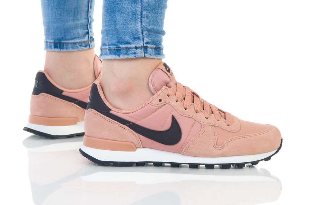 Nike WMNS INTERNATIONALIST 828407-617