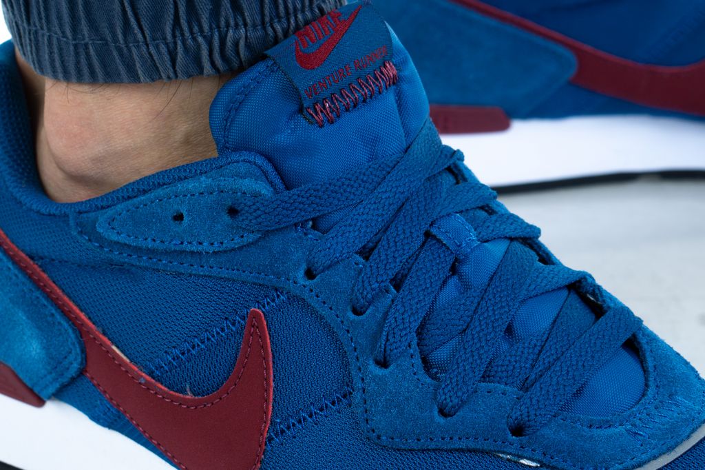 nike-buty-venture-runner-