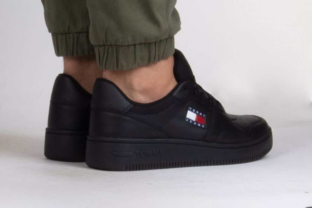 tommy-hilfiger-buty-retro- 