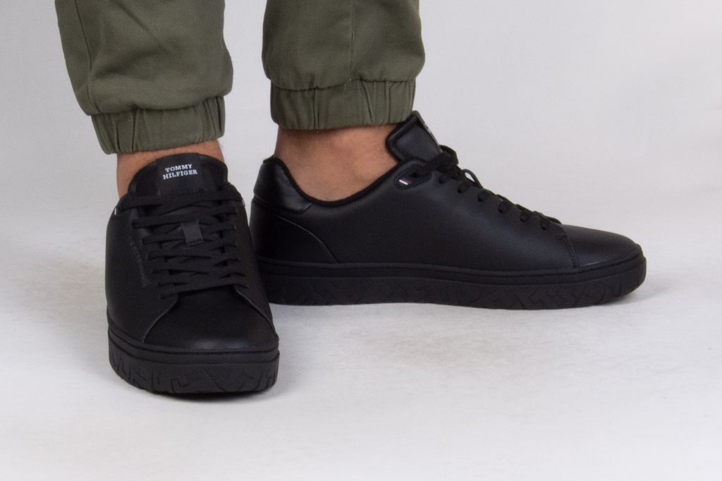 tommy-hilfiger-buty-court- 