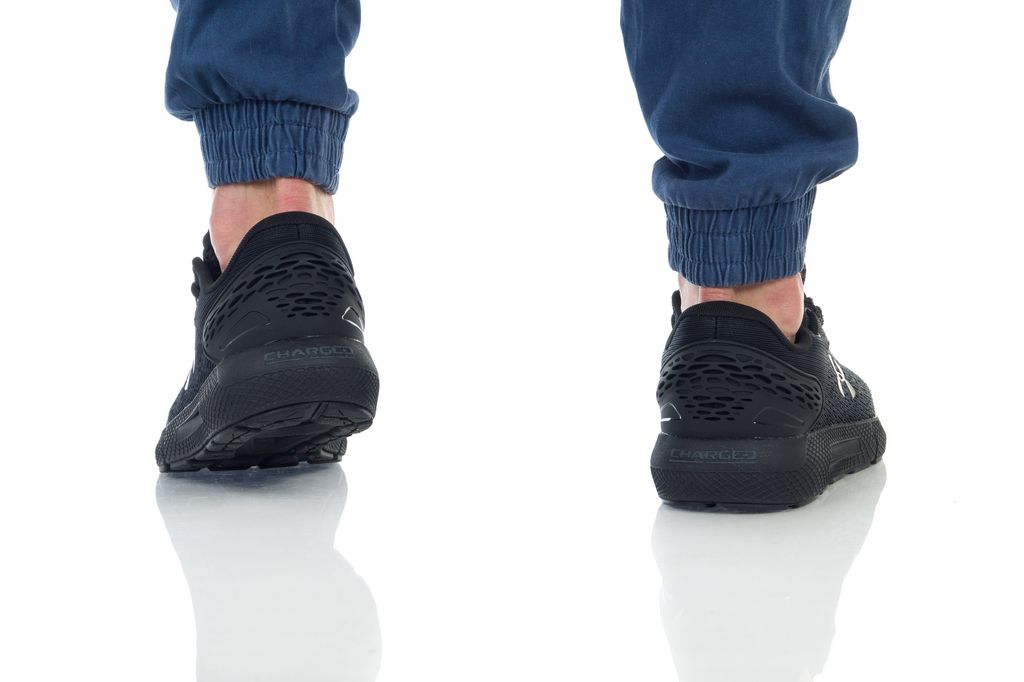 under armor charged rogue 2